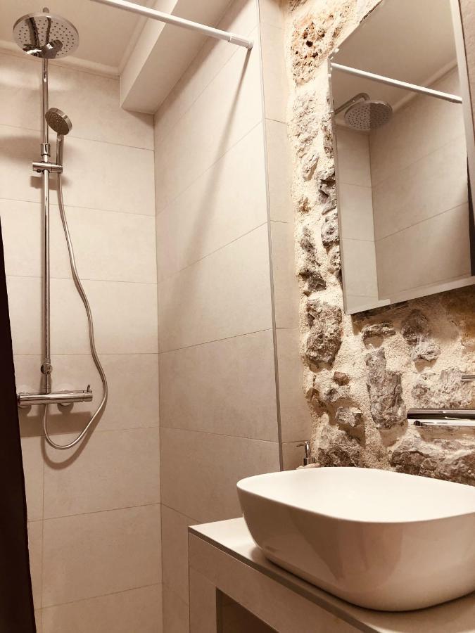 Guesthouse Giraffe ดอนยาลาสวา ภายนอก รูปภาพ