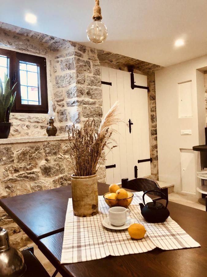 Guesthouse Giraffe ดอนยาลาสวา ภายนอก รูปภาพ